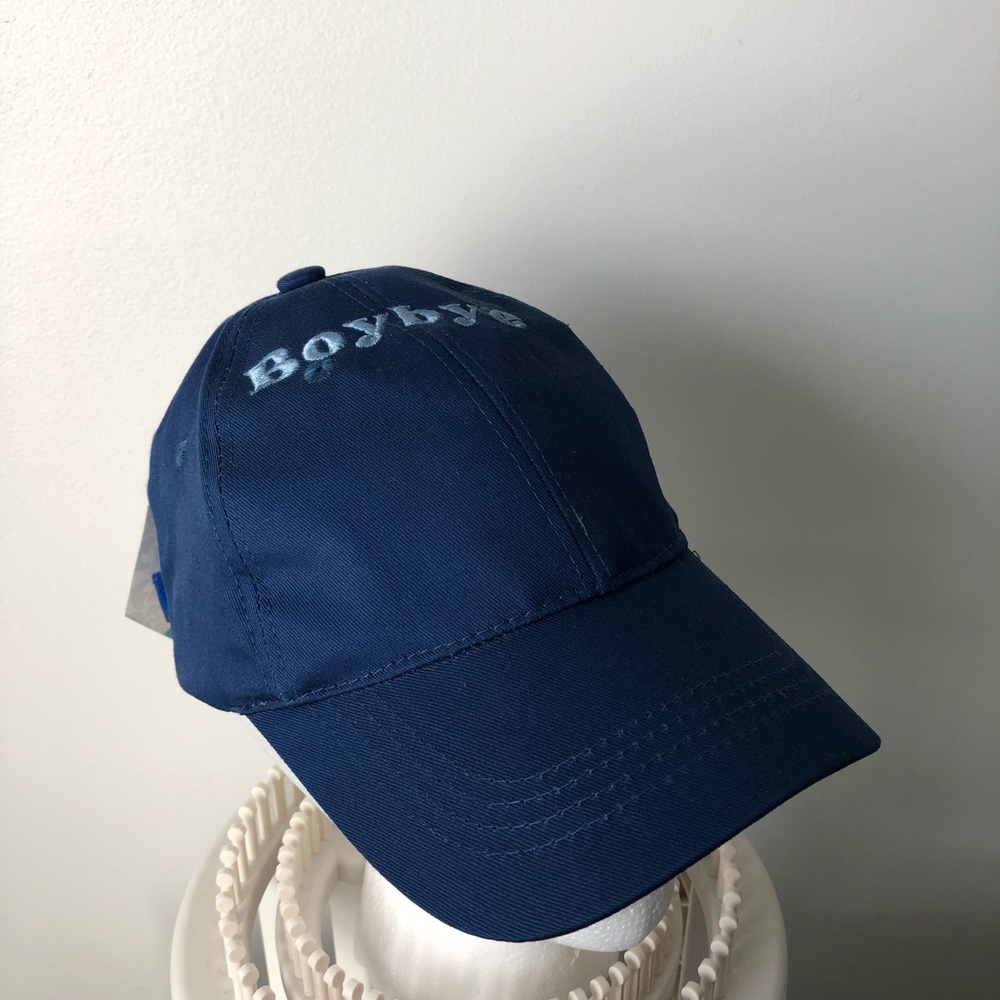 Adults baseball 🧢 cap. NWT SOLD